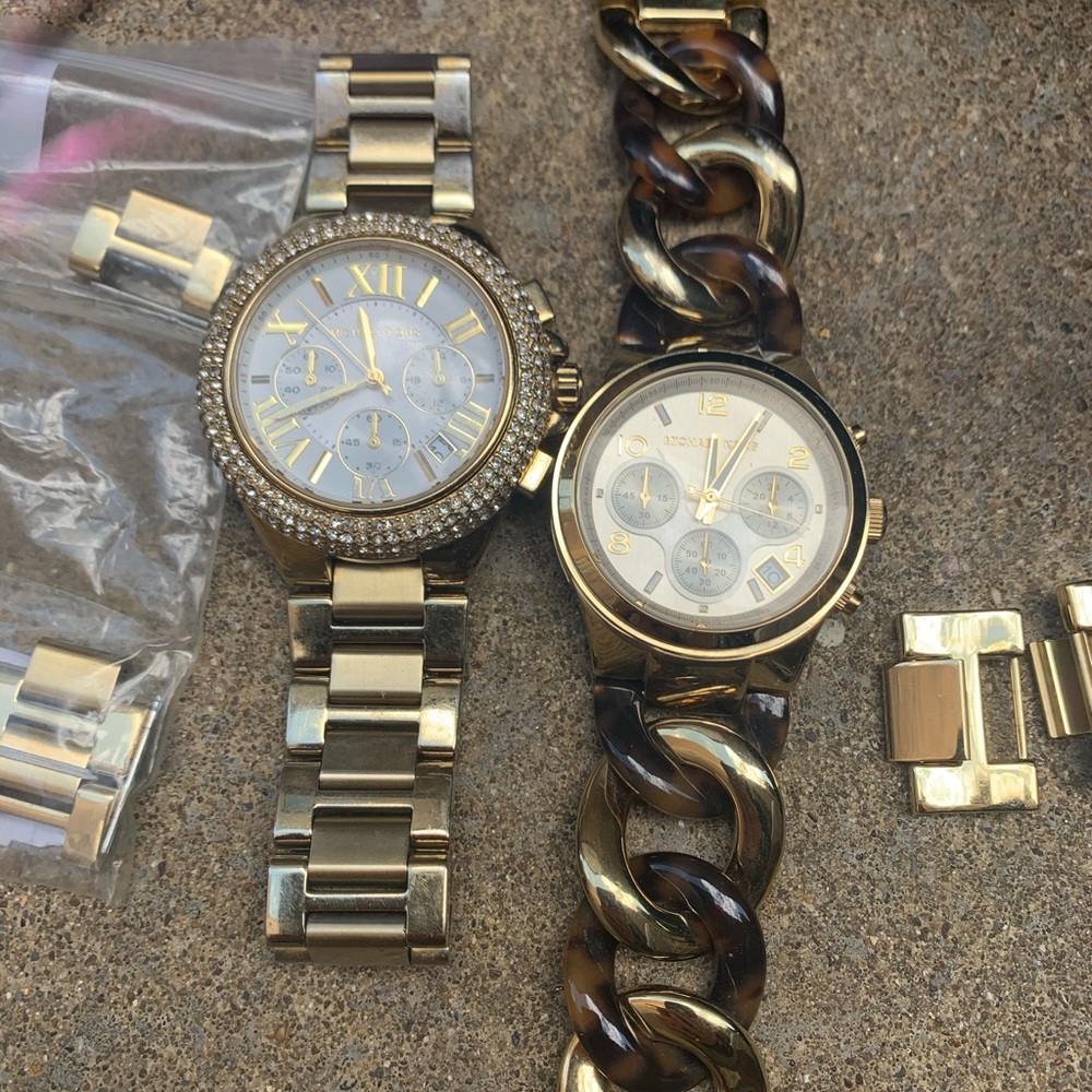 Michael Kors Tortoise Shell Watch - Picture 4 of 7